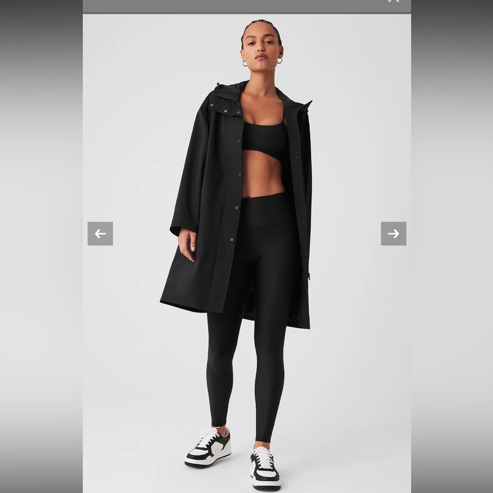 ALO Yoga Black Women's Rain Jacket